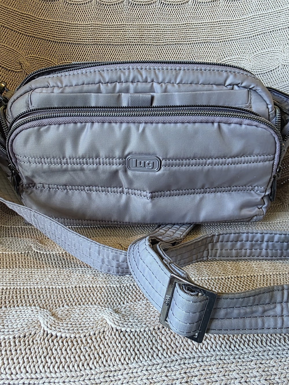 Lug Trolley CB Crossbody Cosmetic Travel Bag Purse Gray EUC